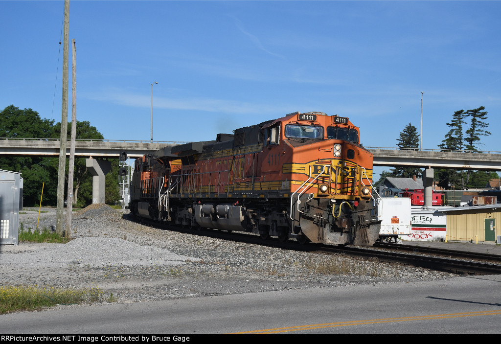 BNSF 4111